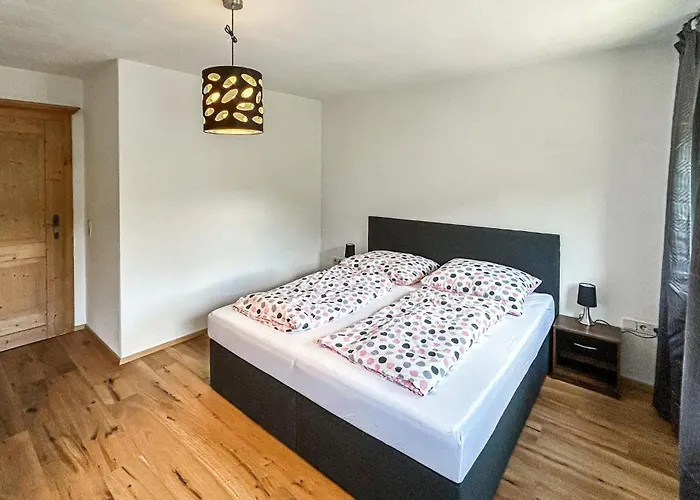 - Appartement Roppen